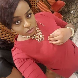 Meet your Posher, Fay